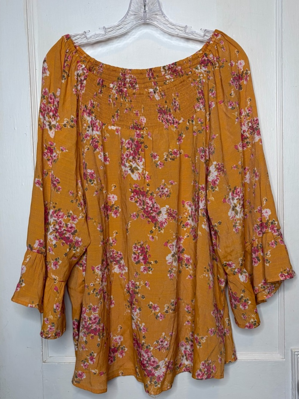 Cocomo Woman Yellow Floral Smocked Floral Bell Sleeve Boho Top NWOT Sz 3X